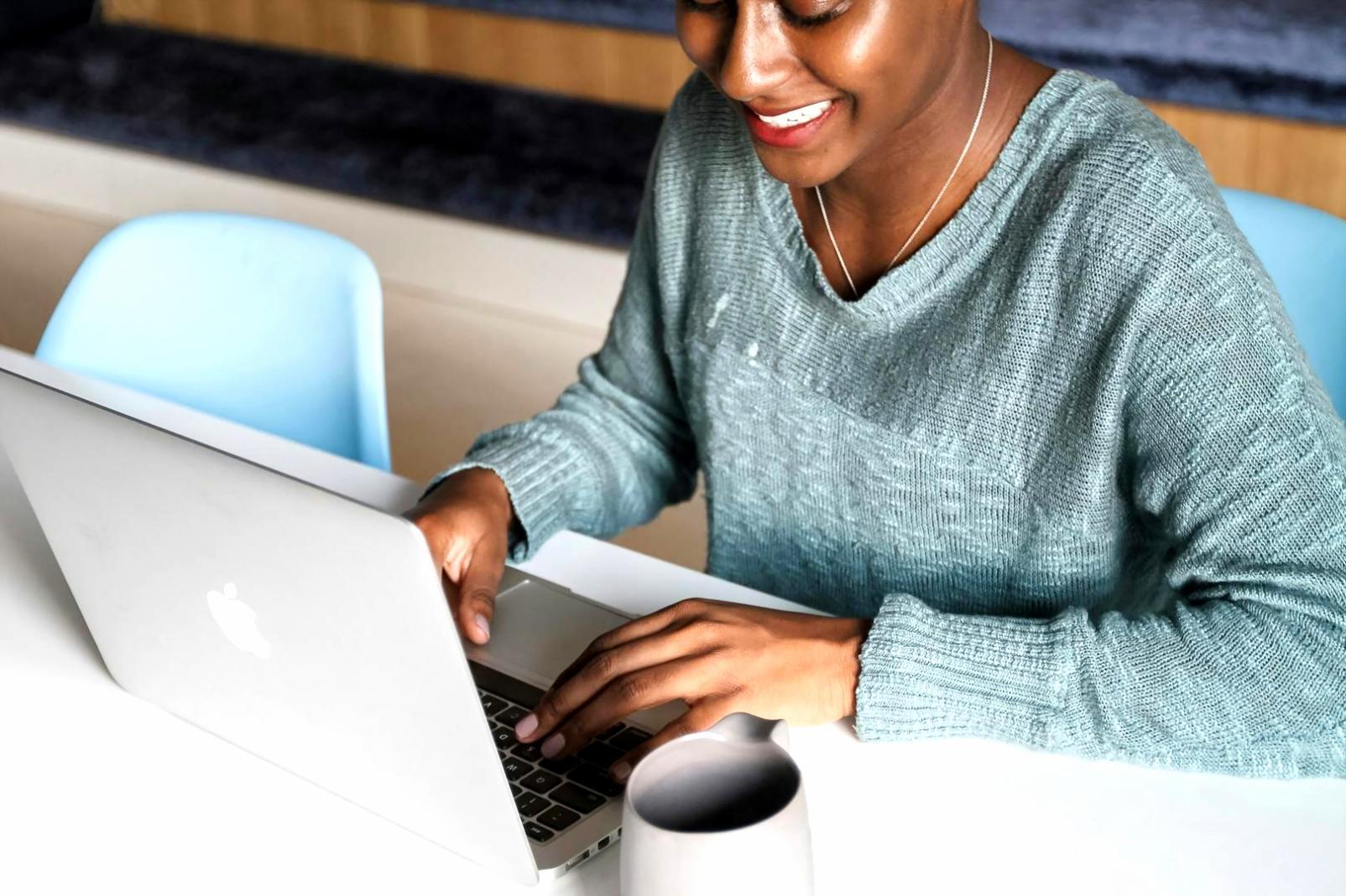 Detaillierte Wirtschaftsanalysen und Berichtserstellung